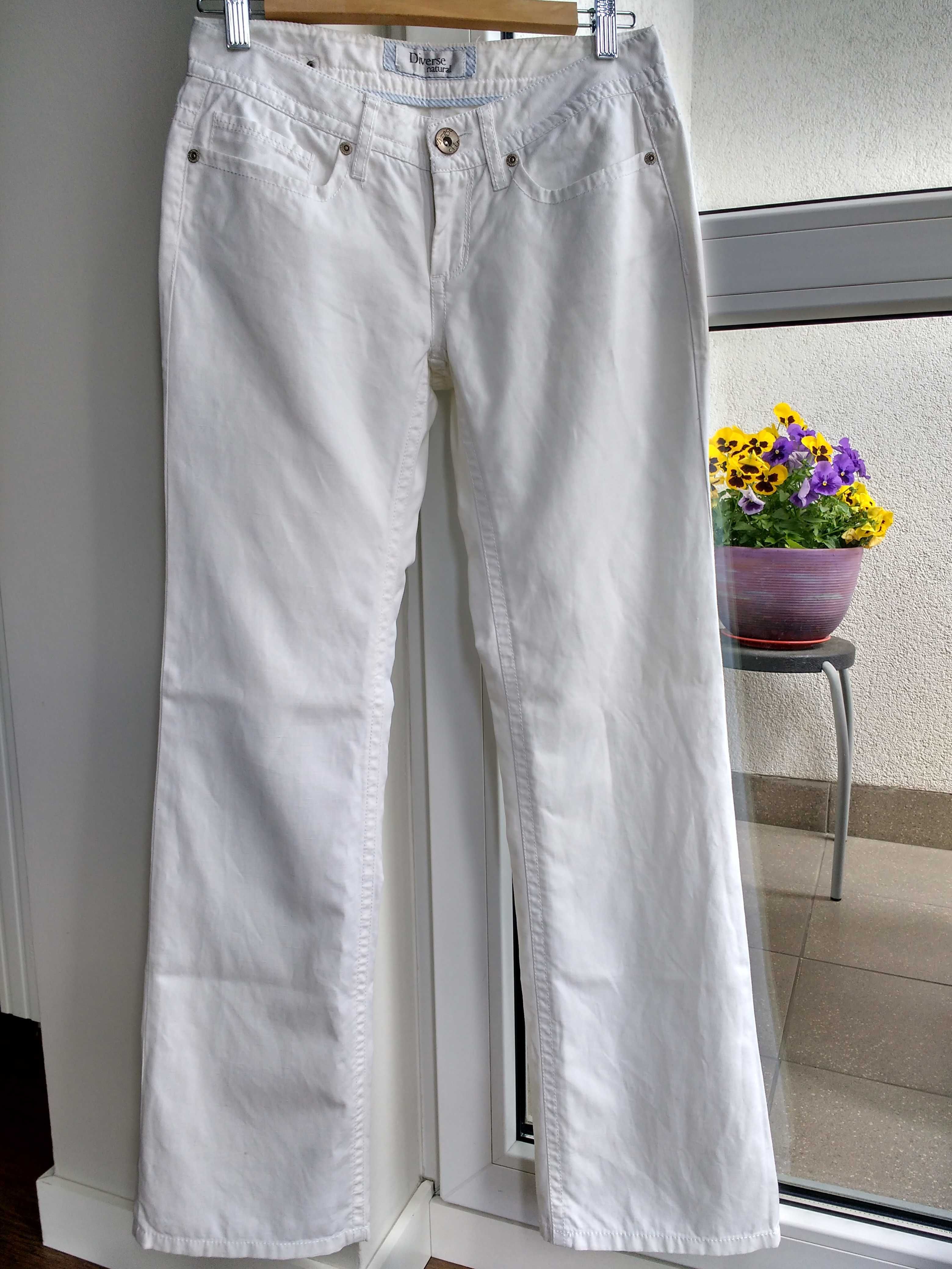 Białe spodnie damskie Diverse z dodatkiem lnu – rozmiar 26/32