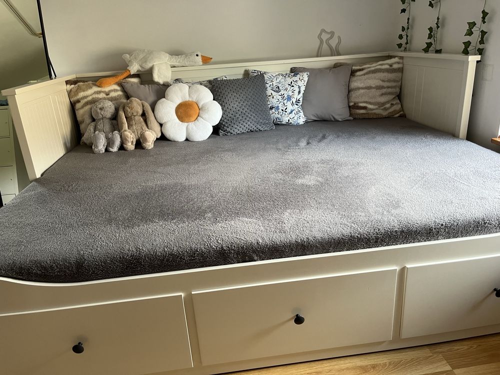 Łóżko HEMNES z 3 szufladami