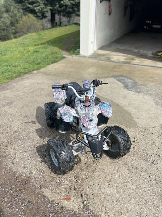 Moto4 criança 110 AUTOMATICA cmo predator com comand control distância