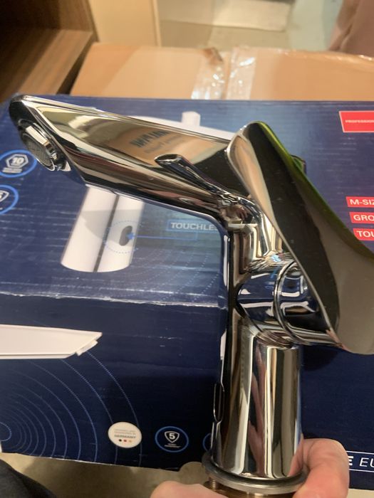 Bateria umywalkowa Grohe Eurosmart bezdotykowa i manualna