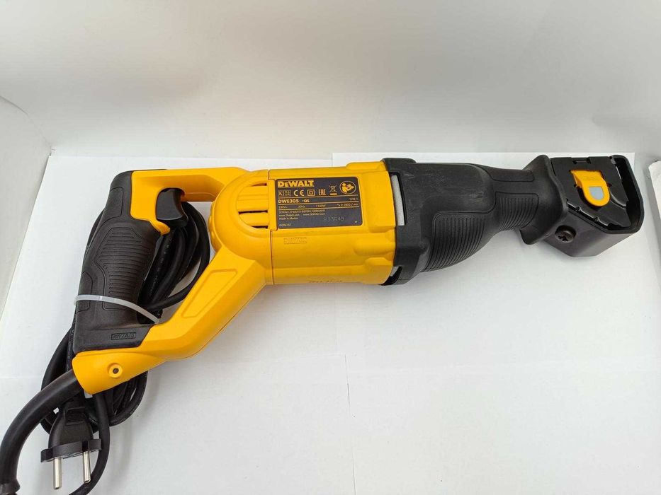 Piła Szablasta DEWALT DWE305 WALIZKA
od Loombard Jarocin