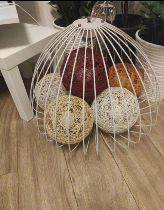 Lampa do salonu duża