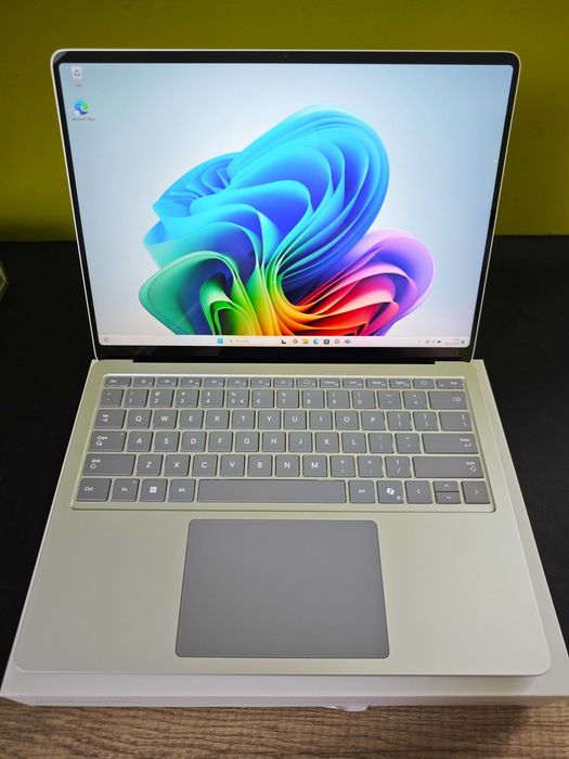 Microsoft Surface 13,8" Snapdragon X Plus 16GB Gwarancja 2lat. Idealny