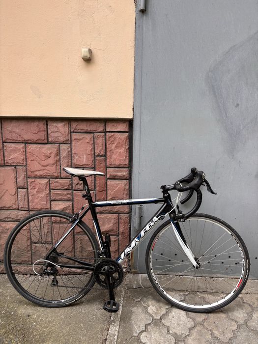 Шосейний велосипед Univega Concept, Shimano 105