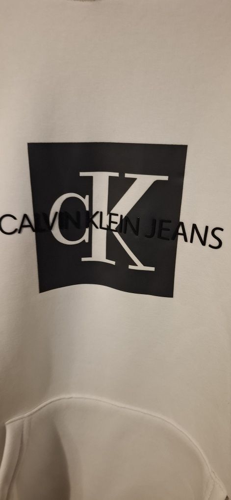 Bluza biała z kapturem