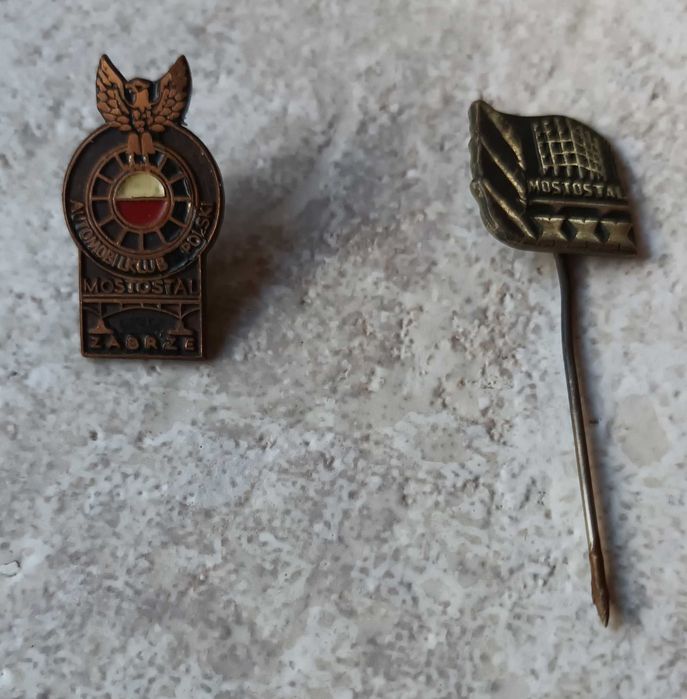 MOSTOSTAL zestaw 2 odznak i 2 proporczyków sprzed lat