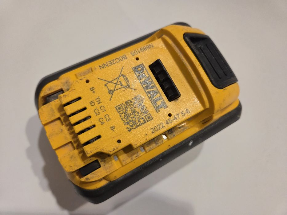 Szlifierka kątowa DeWalt DCG405 ROCZNIK 2025 + AKU 9.0 AH