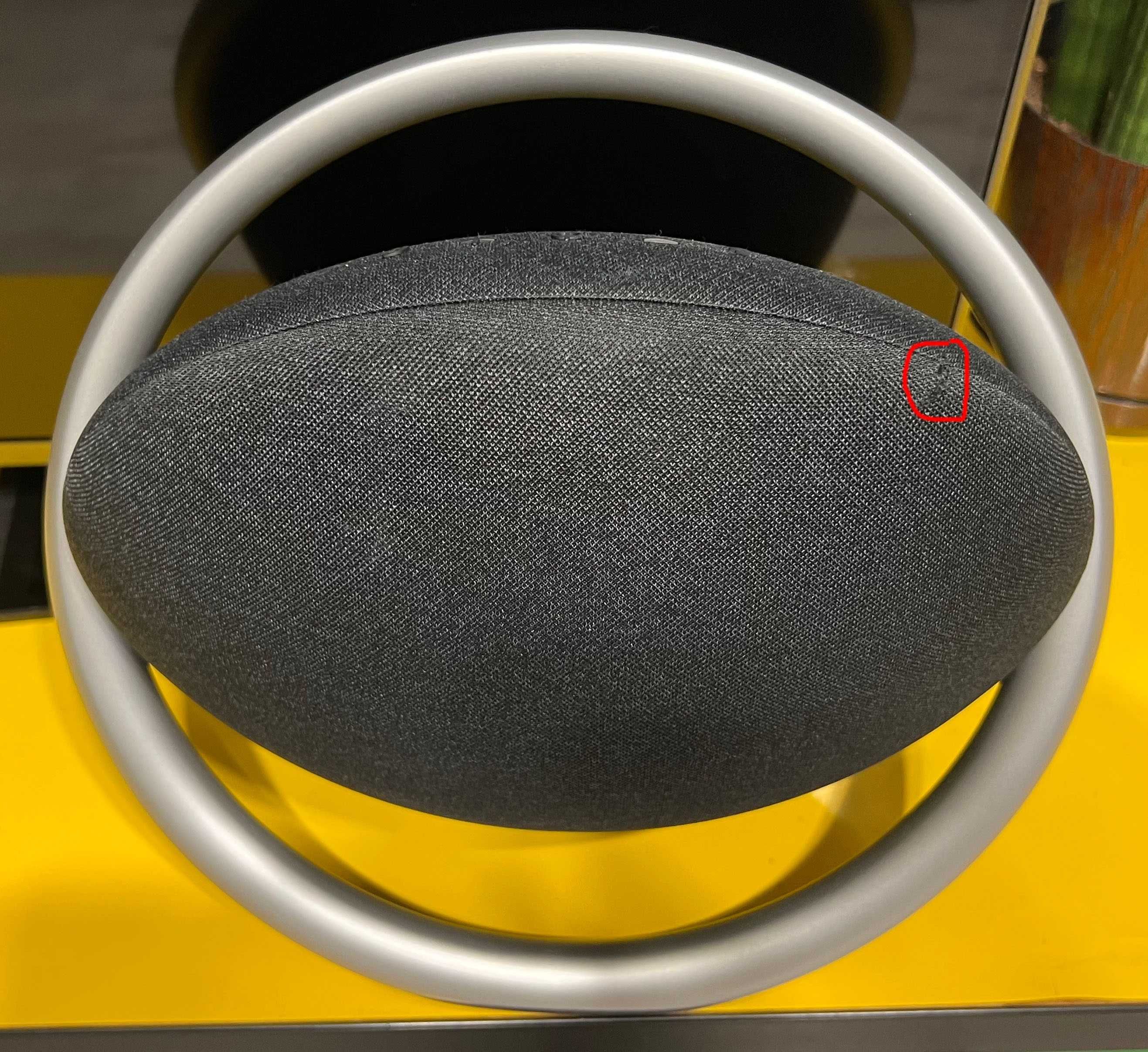 Акустична Bluetooth система  Harman Kardon Onyx Studio 8 як нова з США