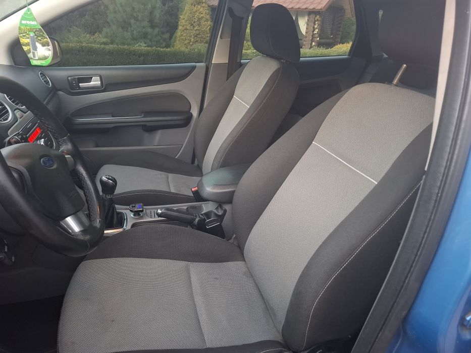 Ford Focus 2010р 1.6 бен/газ