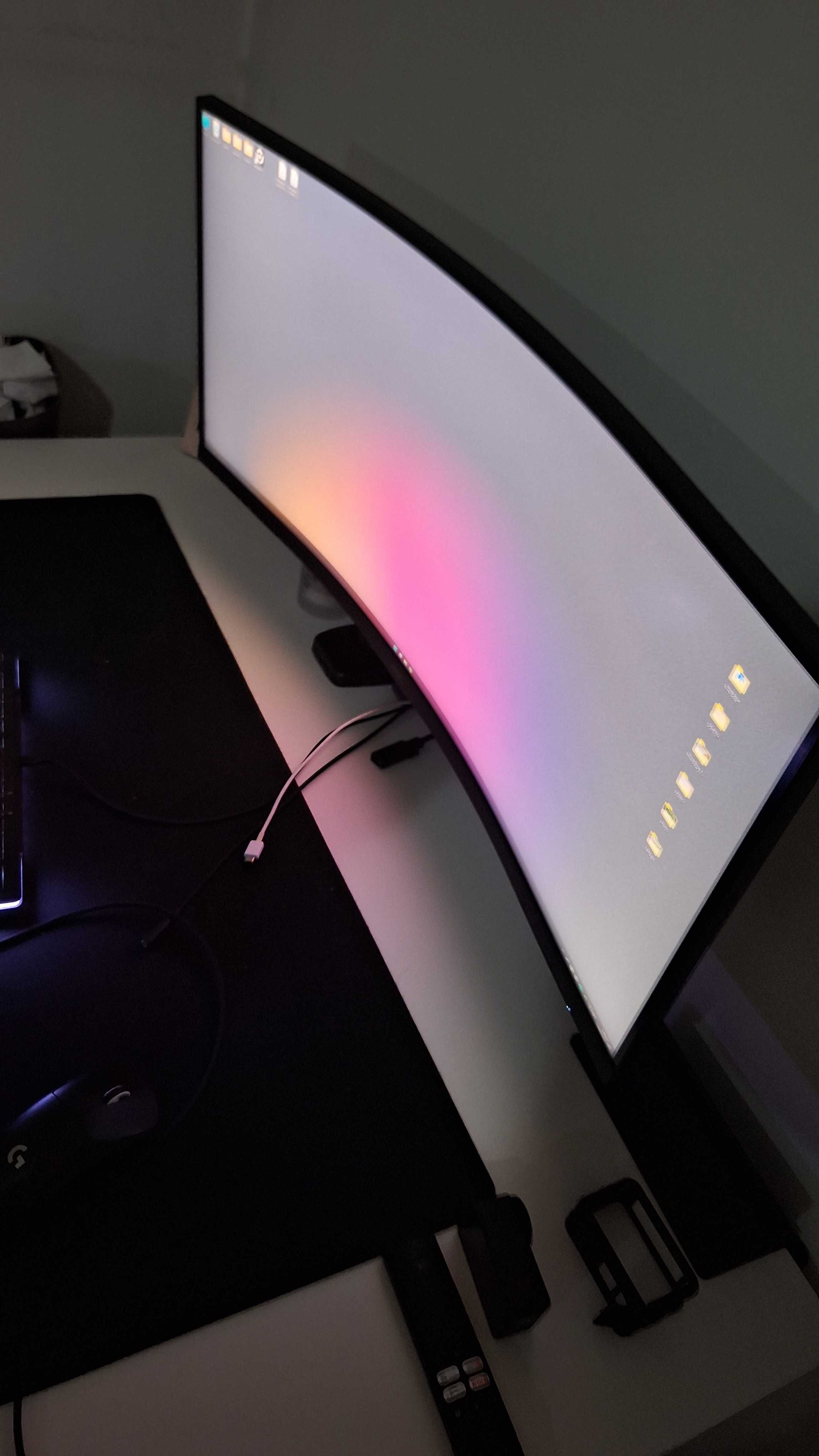 Monitor Curvo AOC Gaming 34" ultrawide QHD 180hz 1ms