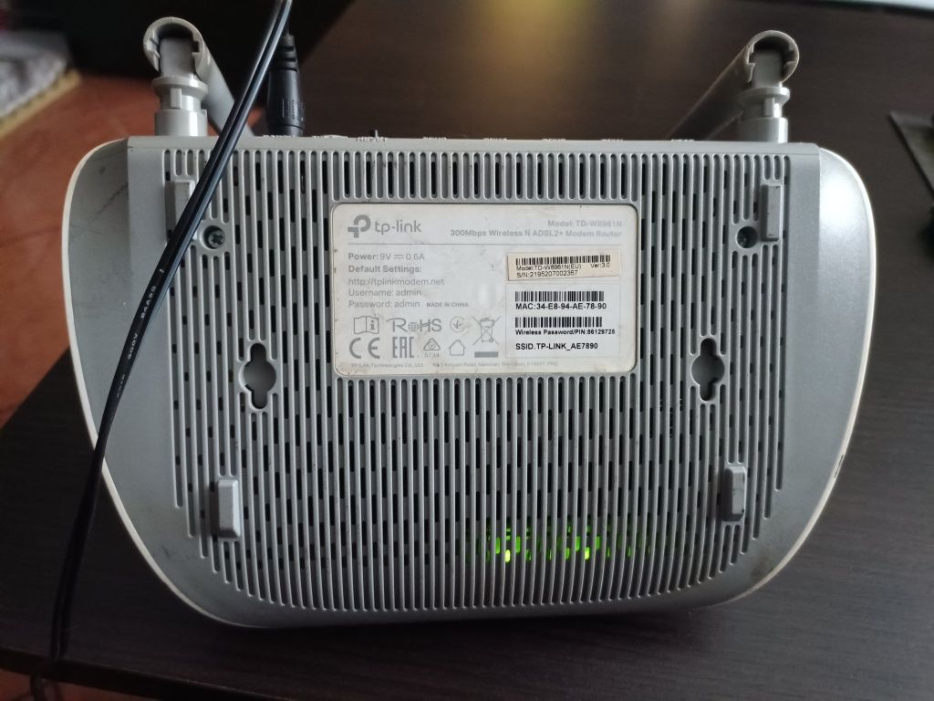 Router TP-LINK TD-8961N