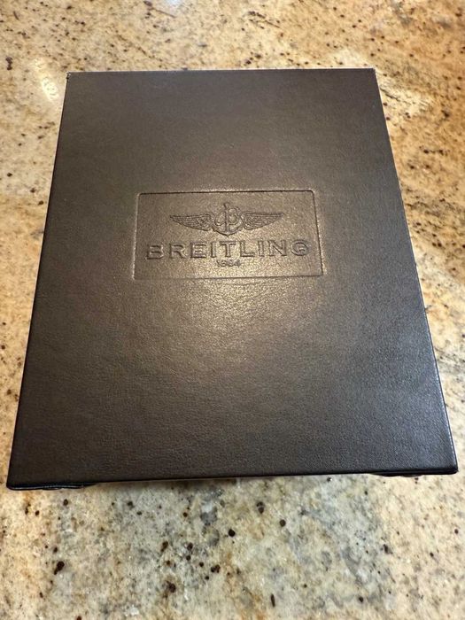 Breitling Avenger XB1210
