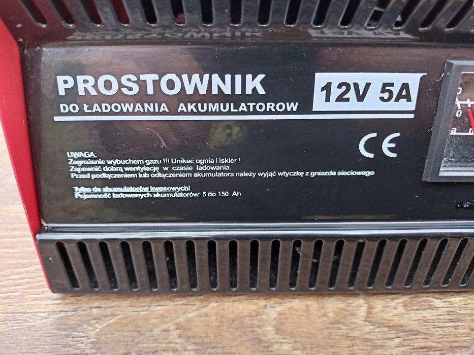 Зарядний пристрій для акумуляторів, авто та ін. транспорту