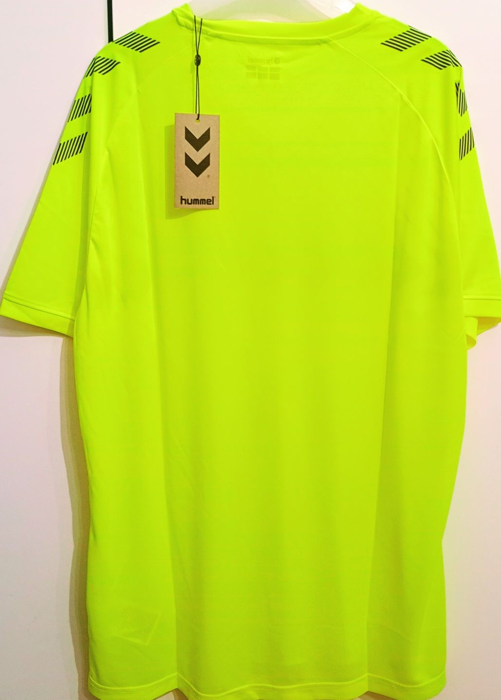 Uniwersalna koszulka sportowa męska Hummel