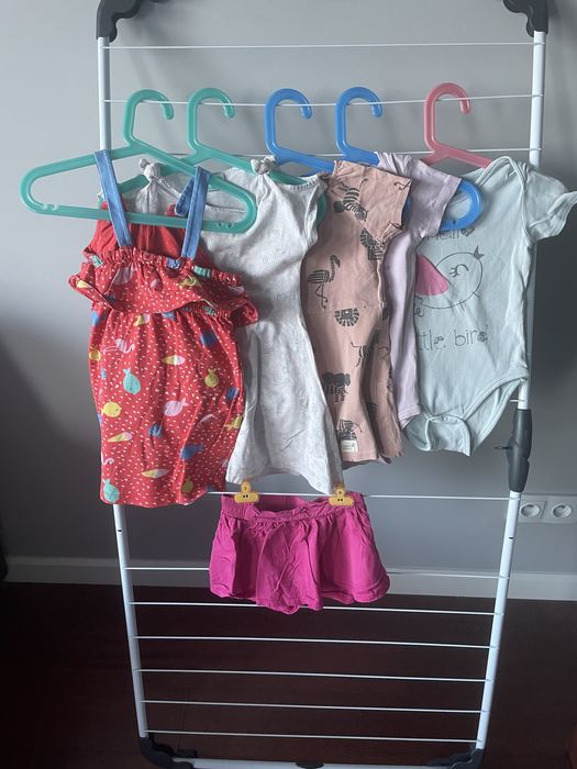 Zestaw ubranek dla dziewczynki w rozm. 92