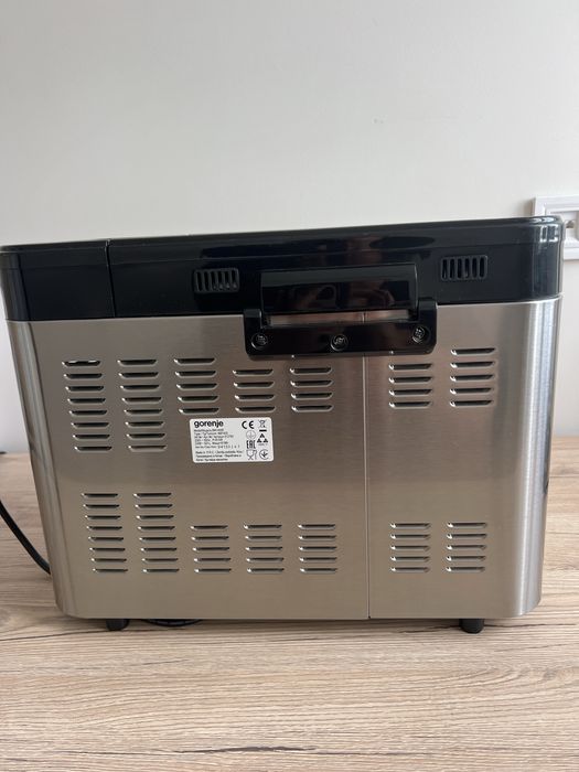 Хлібопічка Gorenje BM1400E
