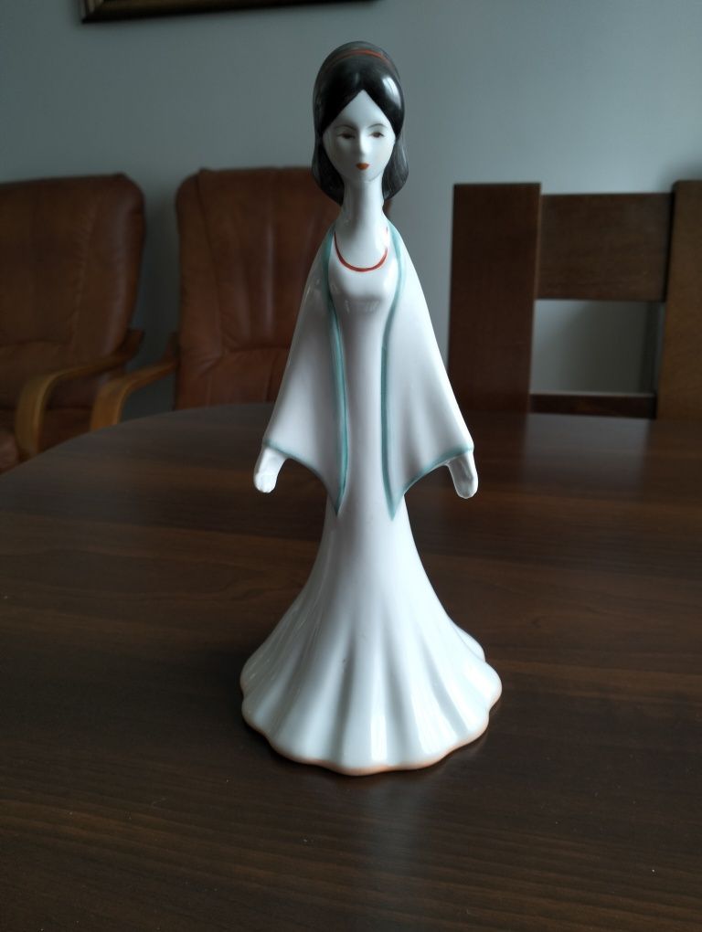 Figurka z porcelany Królewna Śnieżka