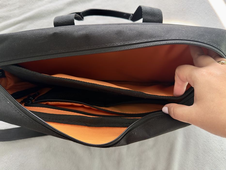 Czarna torba na ramię na laptop Johnny Urban Hapag-Lloyd Edition