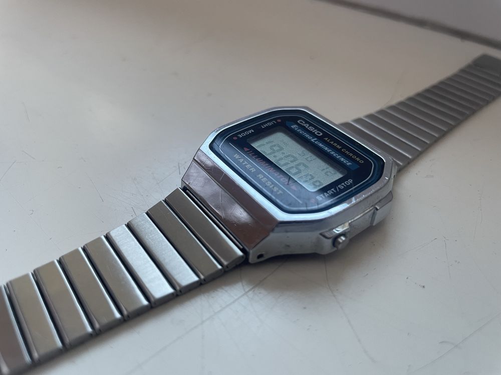 Zegarek Casio A168 Iluminator Vintage Retro