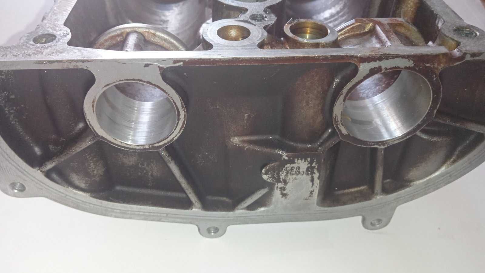 Крышка клапанов 03C103475 J/K толкатель ТНВД 03C109309C BAG 1.6 FSI VW