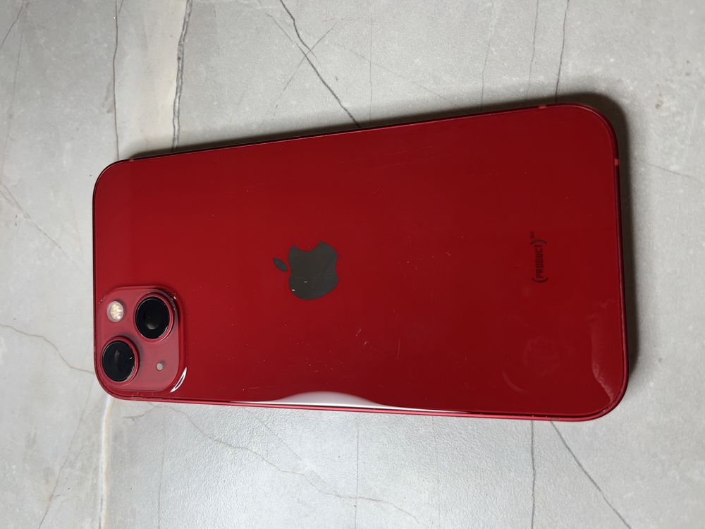 Korpus iPhone 13 czerwony