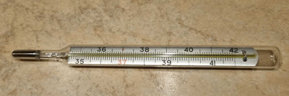 Ртутный медицинский термометр ( СССР )