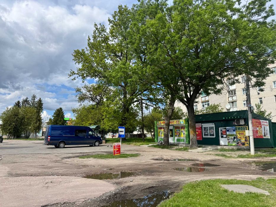 Продаж Магазину зі складом Центр Міста смт Козелець 57м2