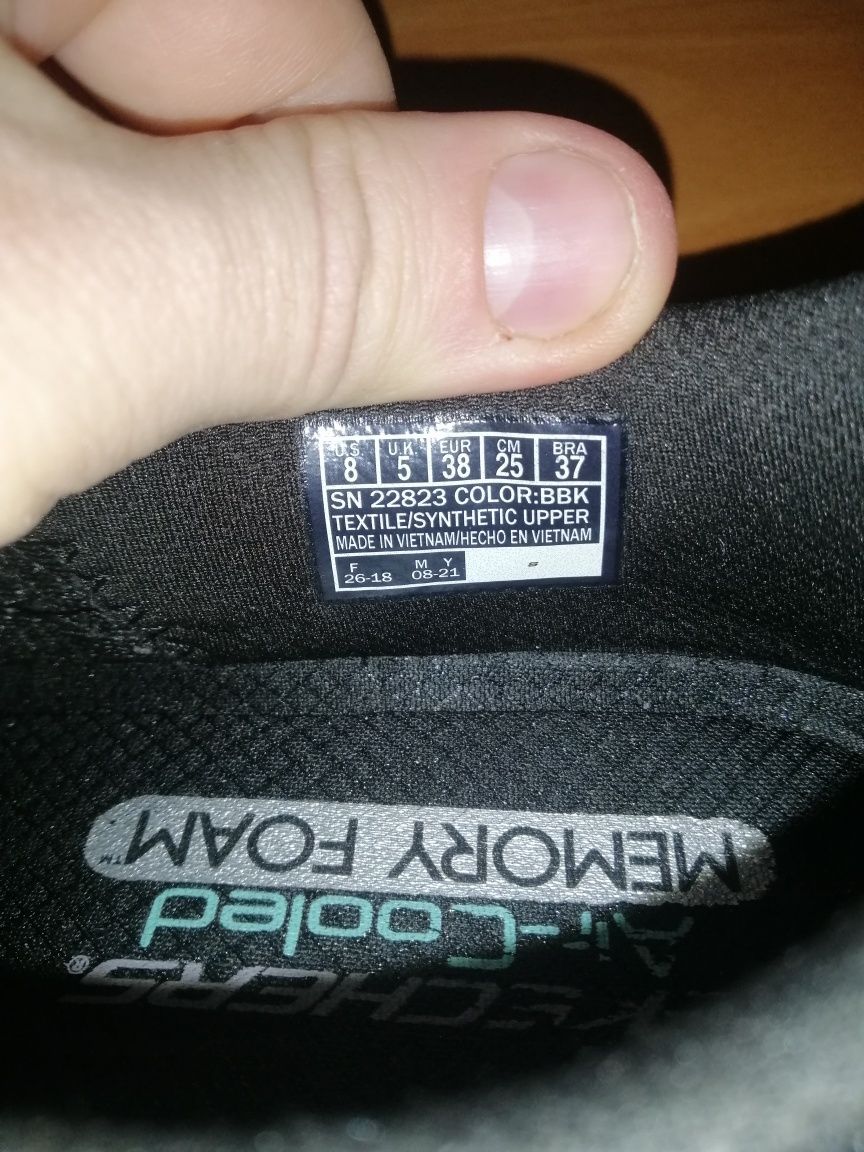 Женские спортивные Кроссовки Skechers AIR-COOLED MEMORY FOAM.38p. 25см