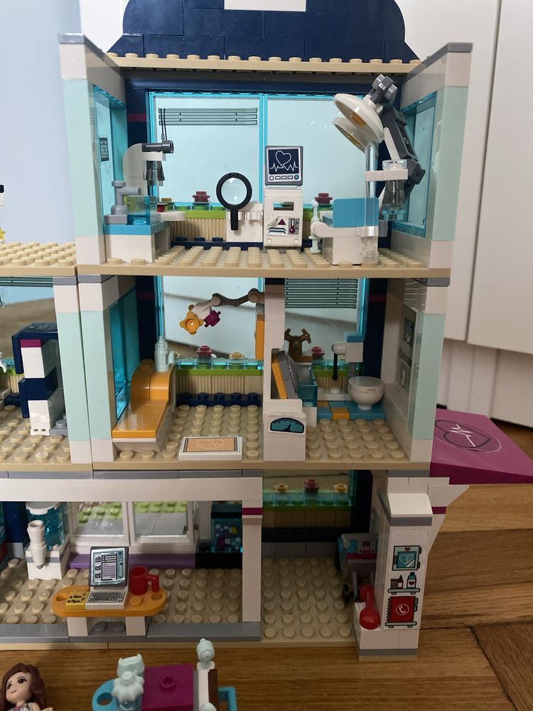 Lego friends szpital w heartlake 41318