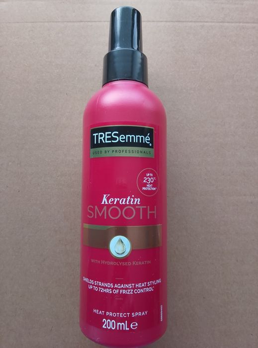 TRESemmé spray keratynowy, heat protect
