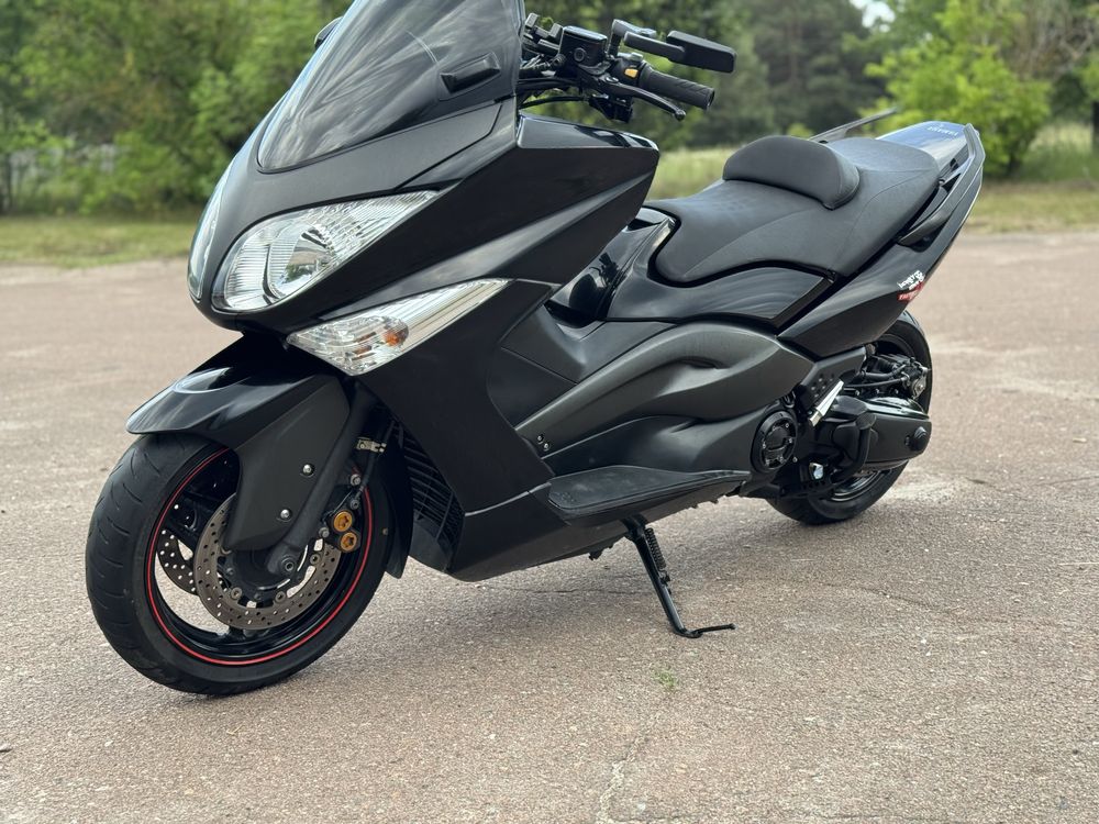 Максі - скутер Yamaha T-MAX 500 Ямаха з Японіі