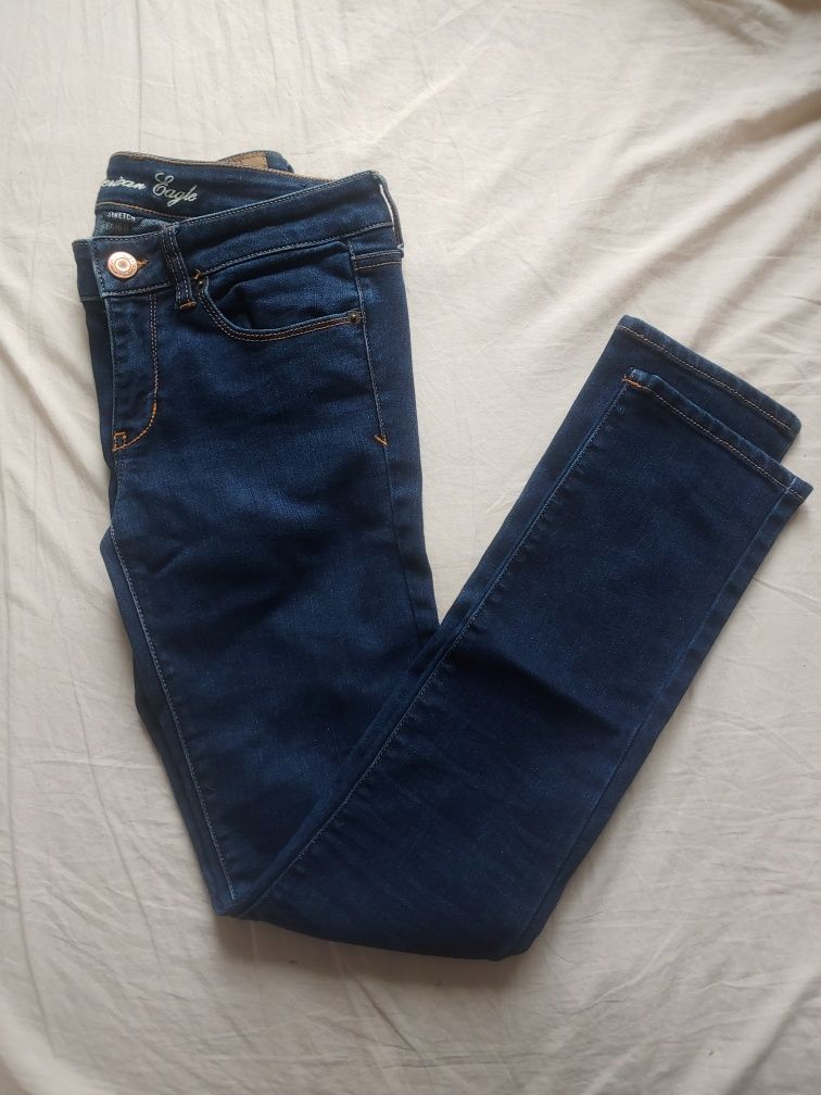 Granatowe jeansy American Eagle