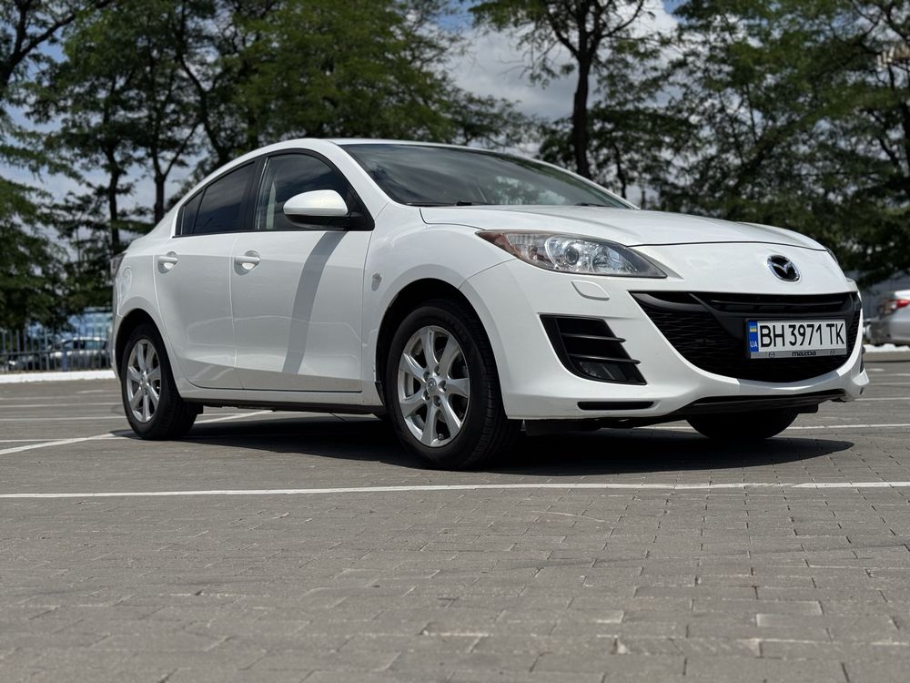 Mazda 3 1.6 автомат Официал/Идеал