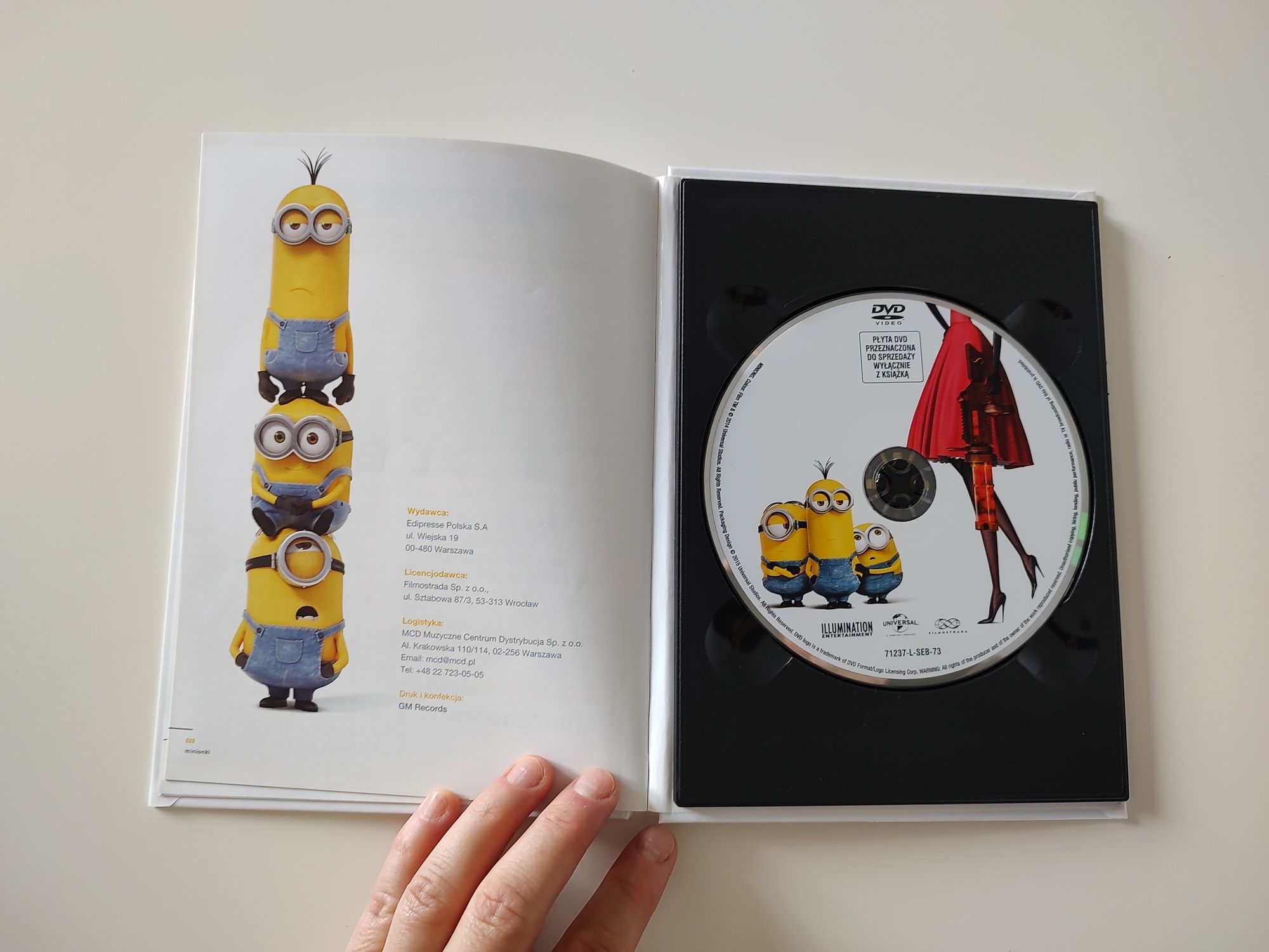 Minionki płyta DVD z książeczką z zagadkami