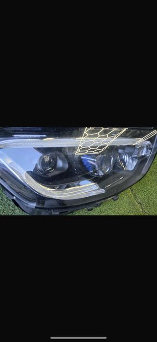 Ótica esquerda Mercedes GLC