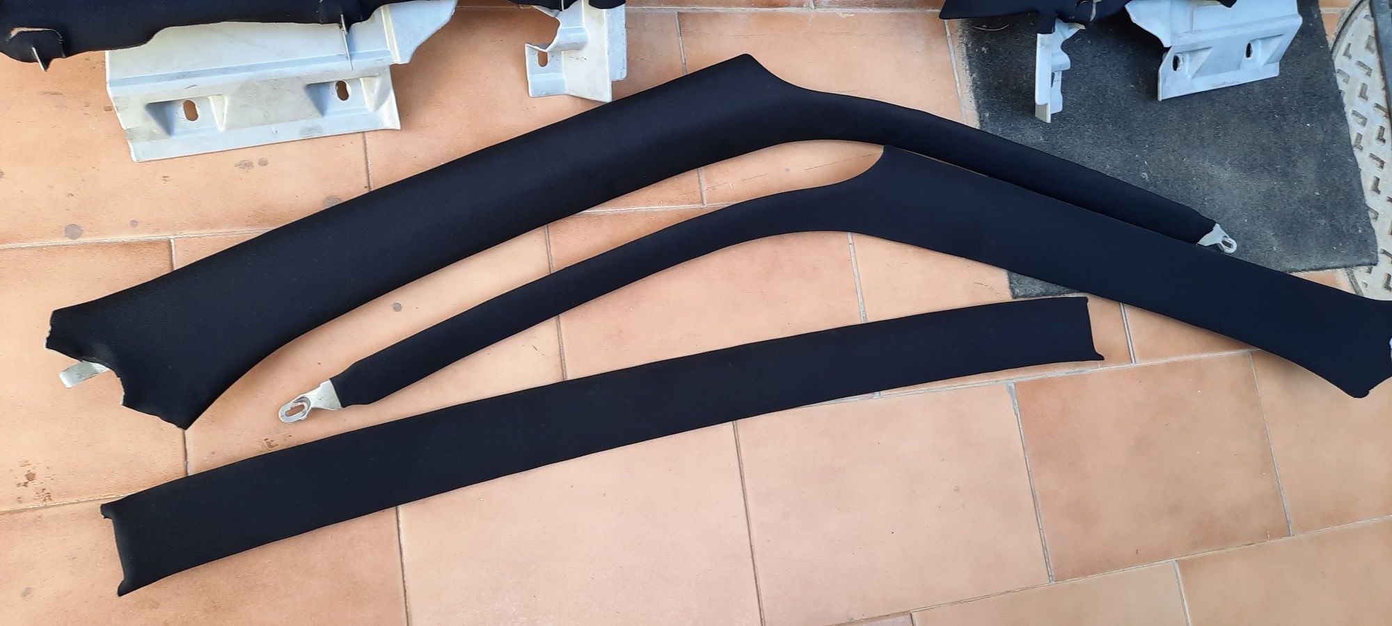 Pilares Forrados de preto