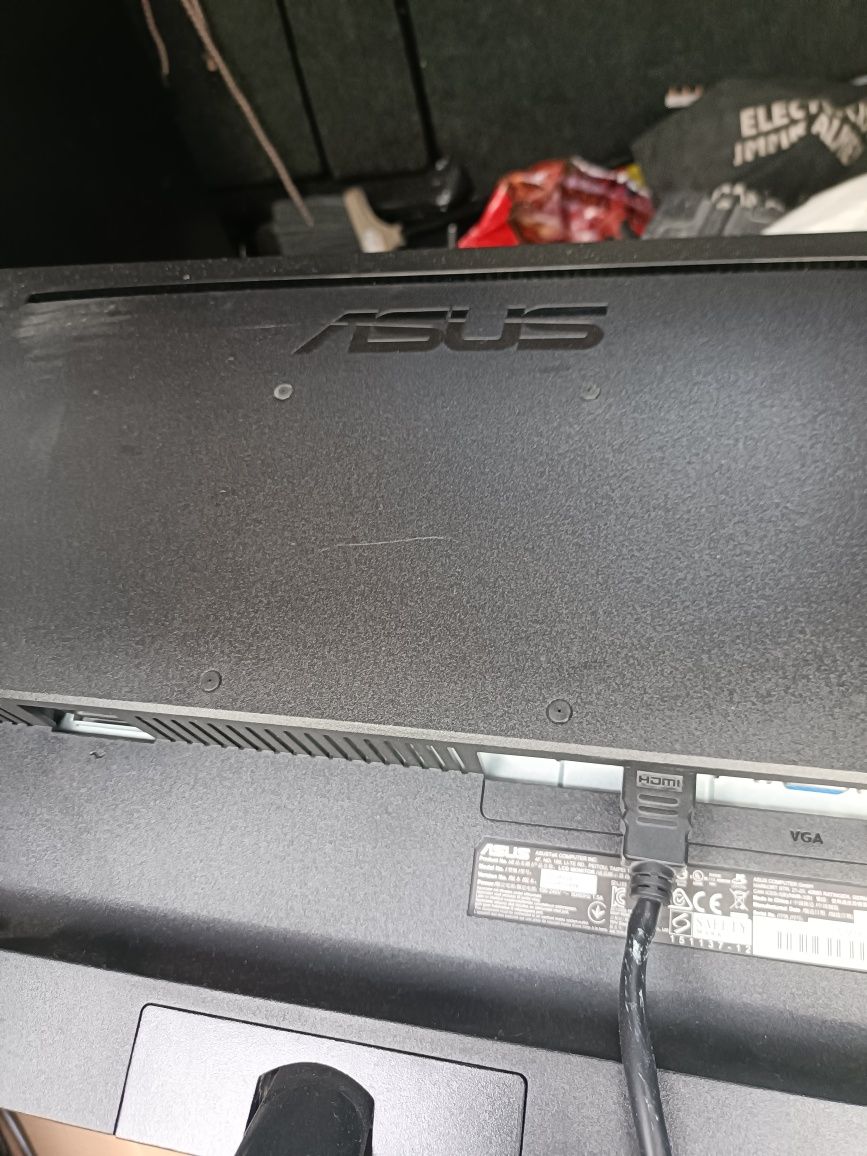 ASUS vp228 impecavel