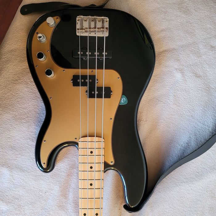 Fender Precision Bass