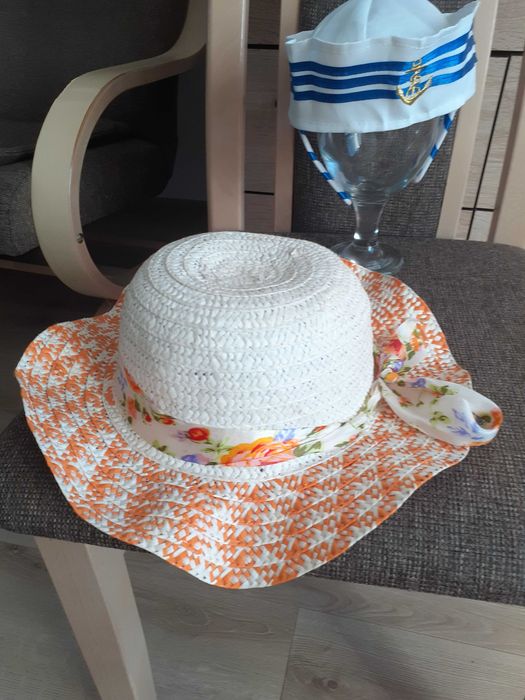 Kapelusz dla dziewczynki