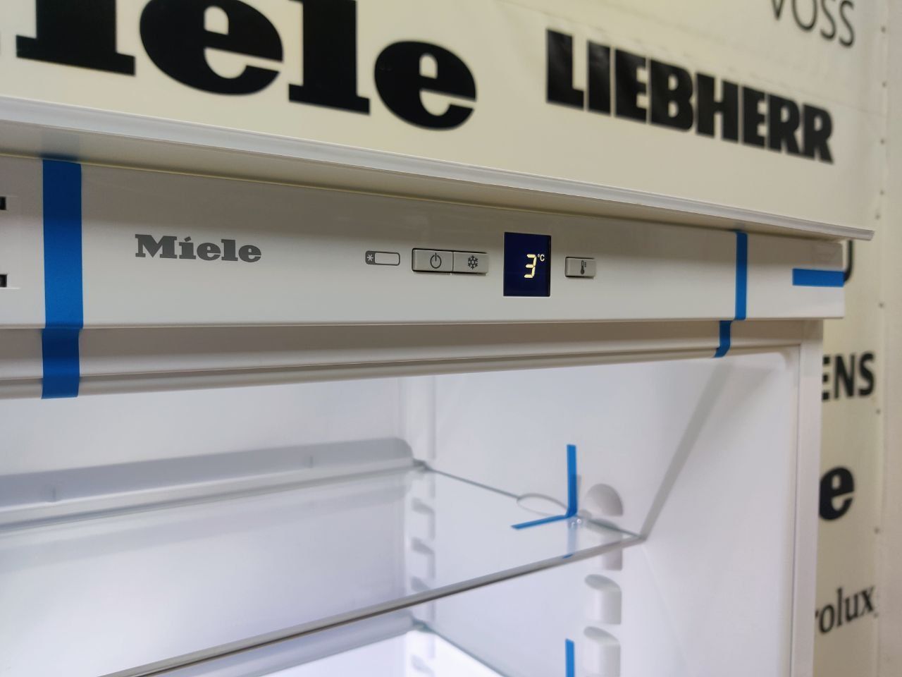 Вбудований холодильник Miele™ K33222i. Пенального типу. 1 метр.GERMANY