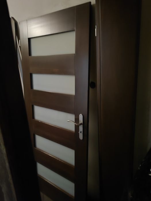 Drzwi wewnętrzne drewniane z ościeżnicą