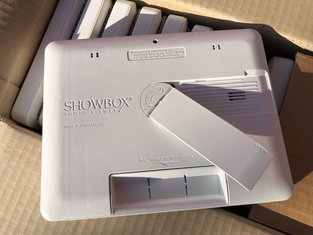 Showbox photo viewer analogowa ramka na 12-40 zdjec 15x10cm