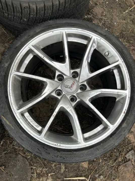 Corvette C7 Z06 komplet kół felgi koła 285/30/19 michelin 335/25/20