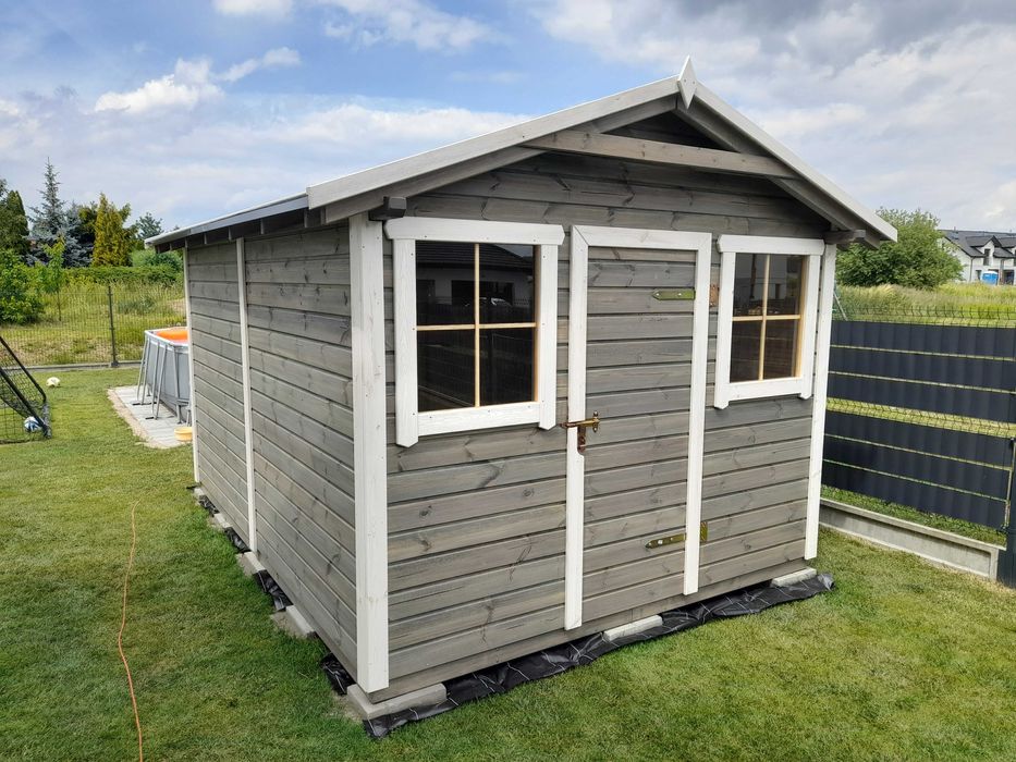 Domek gospodarczy, schowek,  altana z drewna.