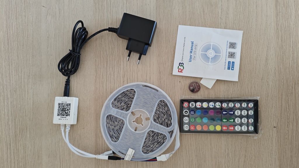 Taśma LED RGB 5050 5M Aplikacja Zestaw Ledy Paski
