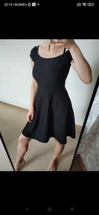 Sukienka rozkloszowana czarna New look m 38