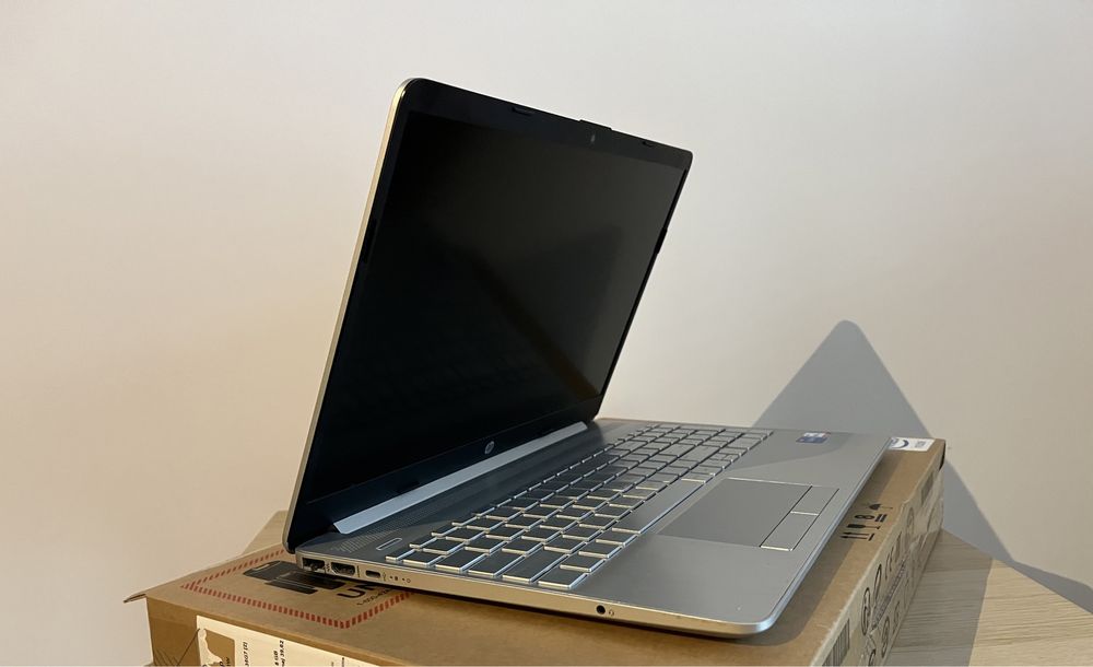 Laptop HP 15 i5-1135G7, 512 SSD, Windows