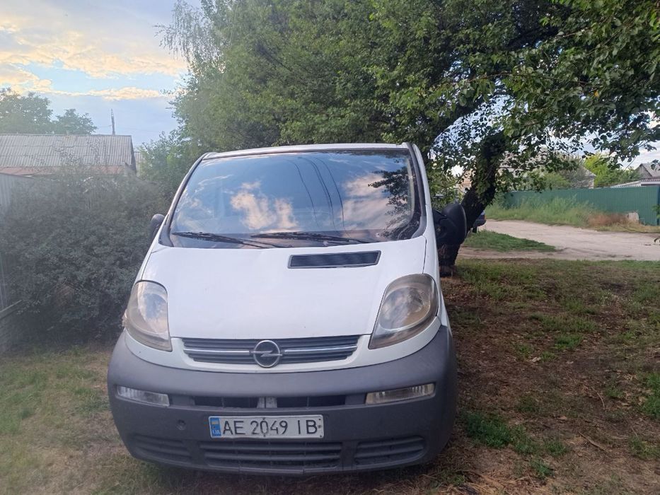 Opel vivaro 2004 року