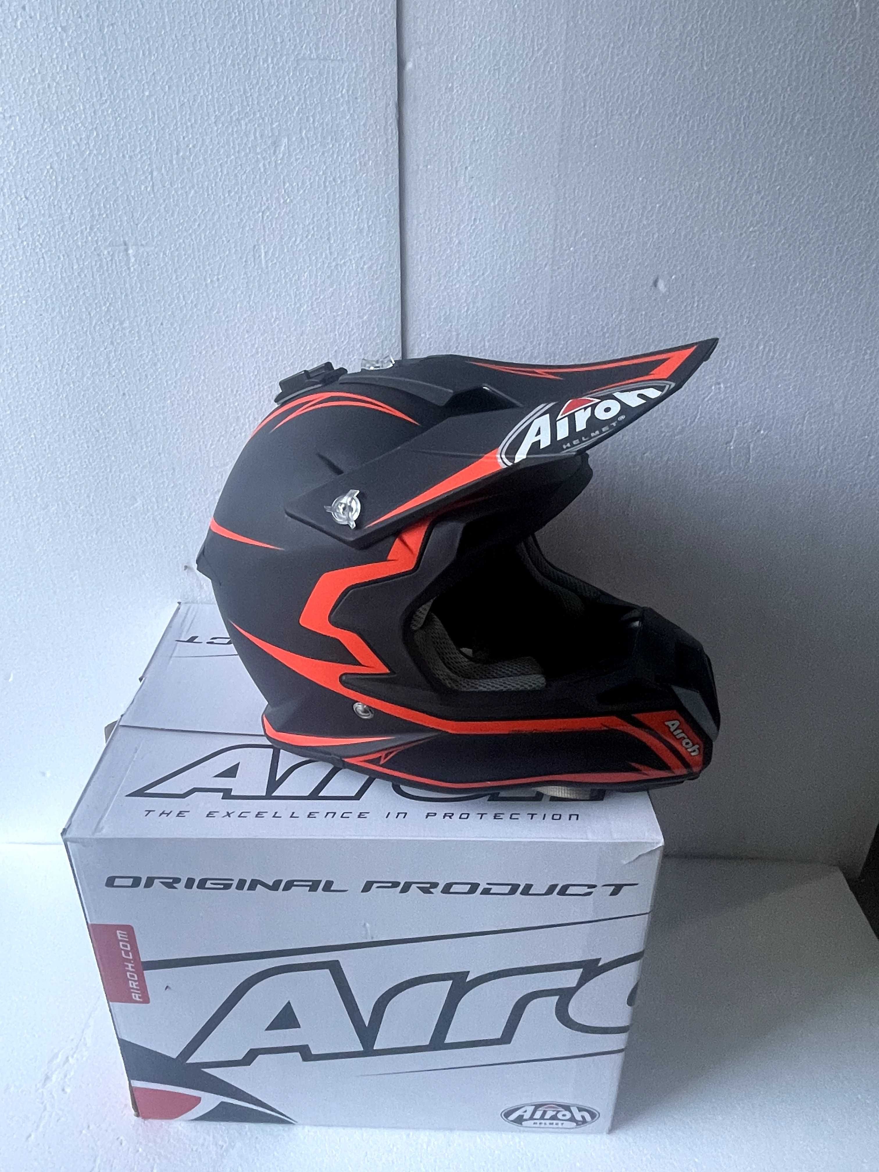 Capacete Airoh TERMINATOR 2.1 Carbono