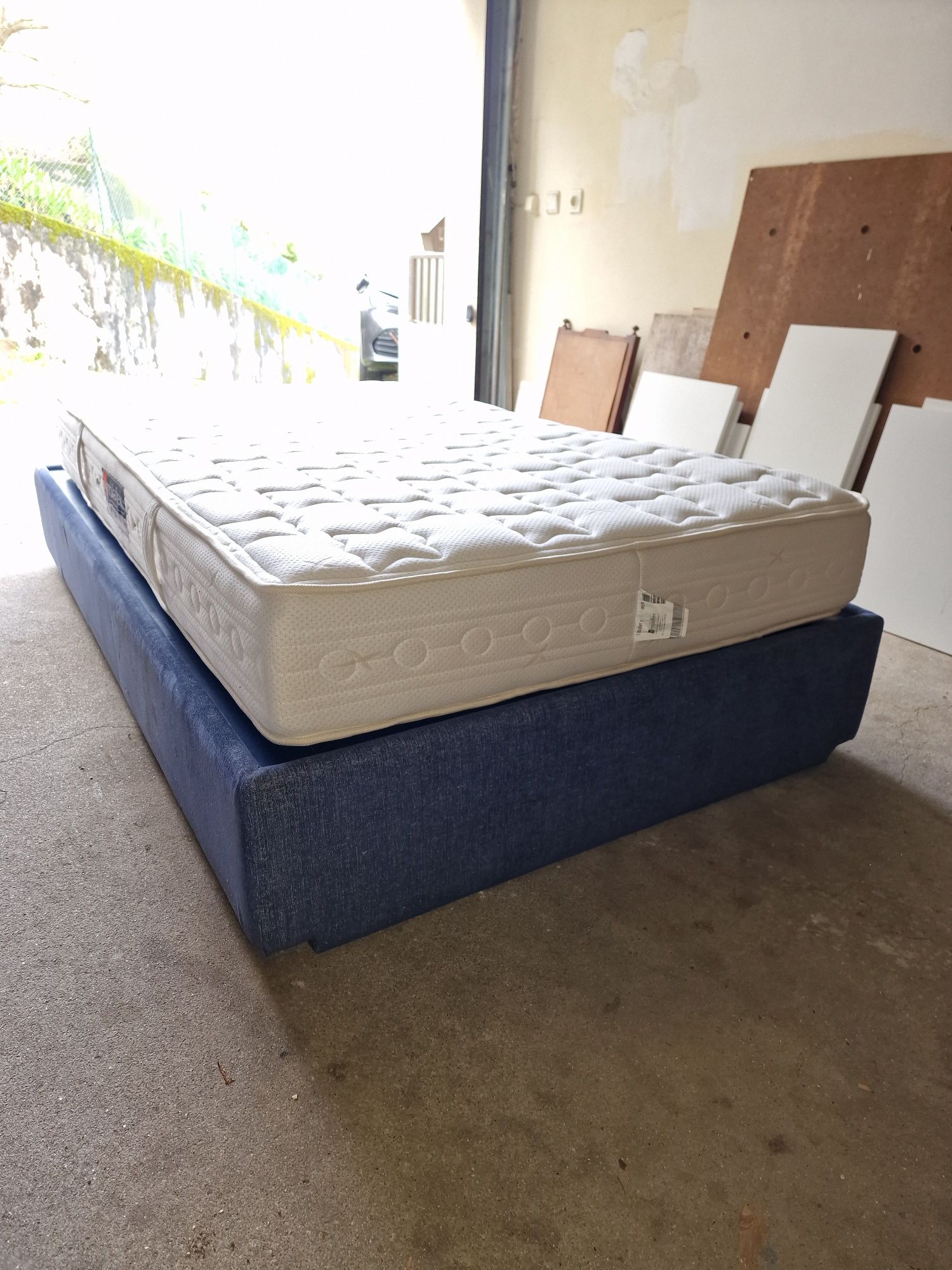 Cama solteiro + colchão Molaflex + estrado 1,20 x 2.00m